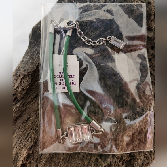 NWT Lia Sophia "Parfait" Key Lime Cut Crystals bracelet - Picture 2 of 3